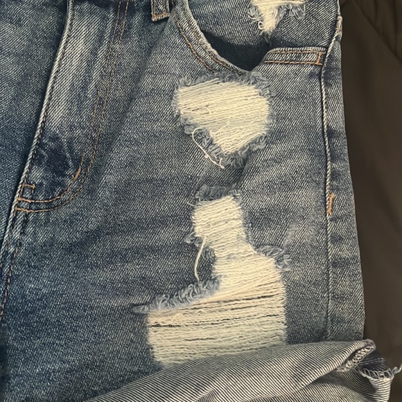 High-Rise Vintage Stretch Mom Short - Picture 3 of 7